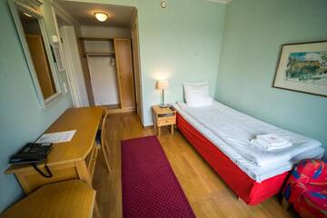 Фото номера Стандартный одноместный номер - Гостевой дом Отель Karolineburg Manor House Hotel г. Каяани 3
